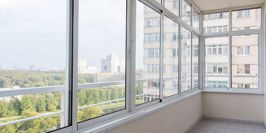 как выбрать балконные рамы